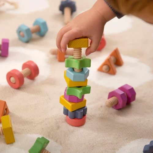 Tickit Regenboog Houten Moeren en Bouten