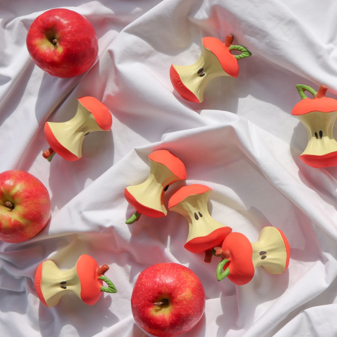 Oli & Carol Bijtspeeltje Appel Klokhuis