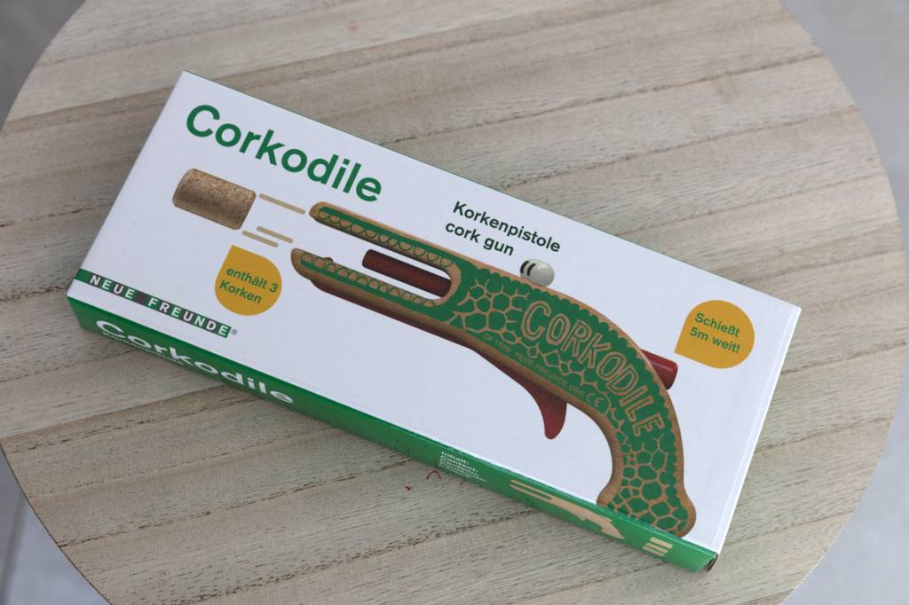 Neue Freunde Corkodile Cork Gun